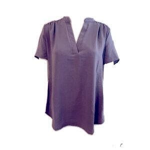 Women’s V Neck Entro Top! NWOT